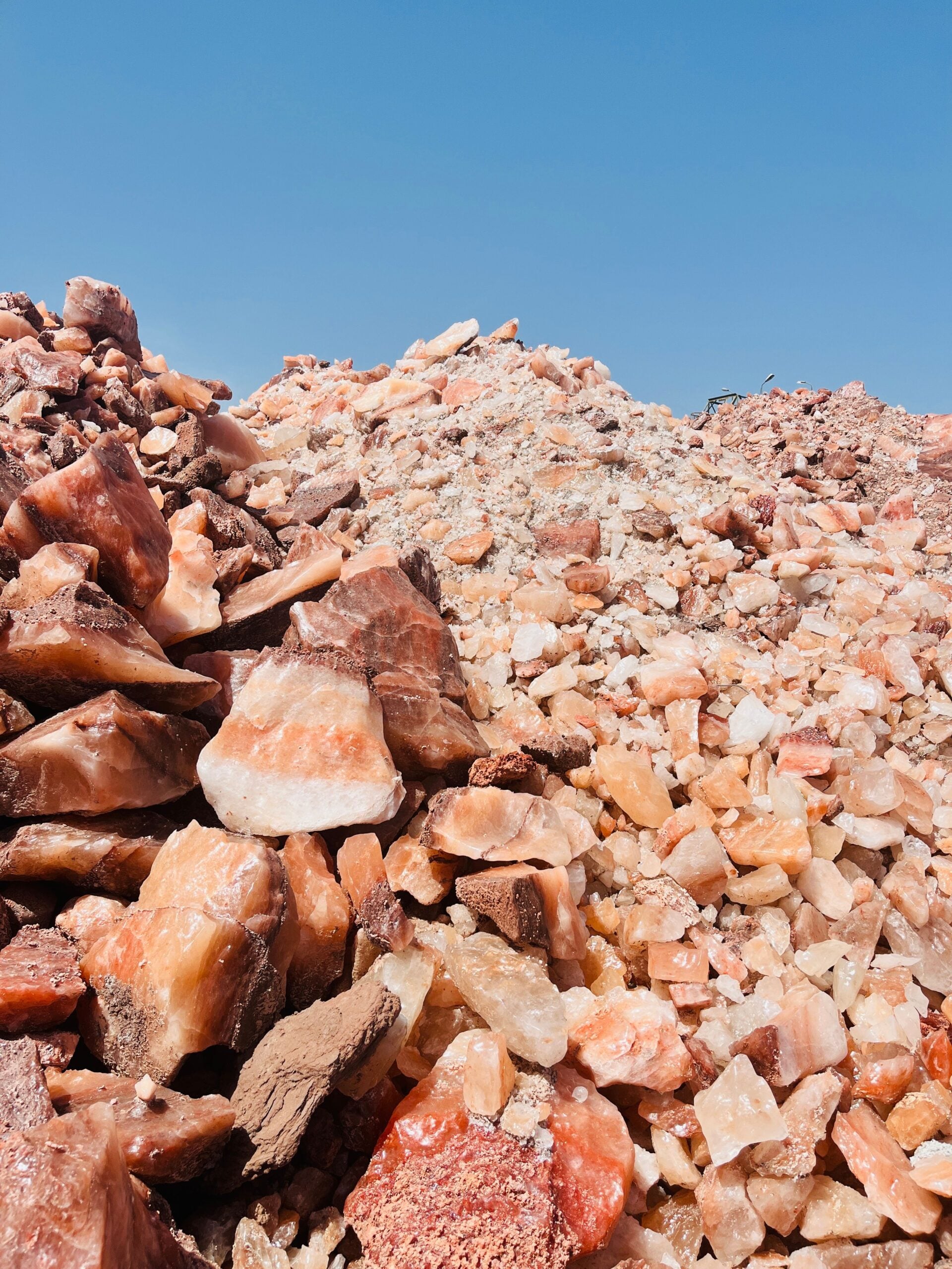 FIEMG cobra segurança jurídica em política de minerais críticos