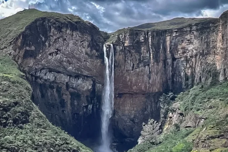 Cachoeira do Tabuleiro é reaberta ao público com novas exigências de segurança do MPMG