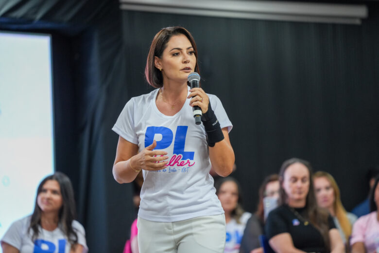 Michelle Bolsonaro é eleita senadora pelo Distrito Federal com 28,97% dos votos