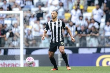 Atlético enfrenta o Coritiba neste sábado na Arena MRV pelo Brasileirão; Rádio Caraça FM transmite o jogo