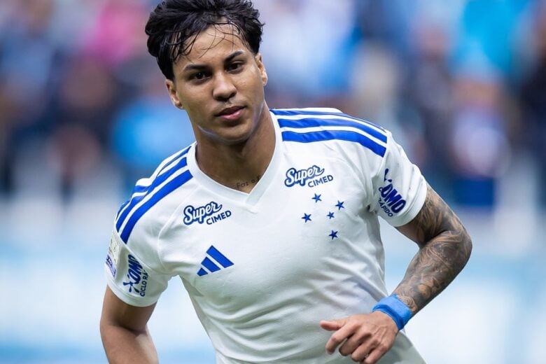 Com hat-trick de Kaio Jorge, Cruzeiro vira sobre o Grêmio e vence por 4 a 2