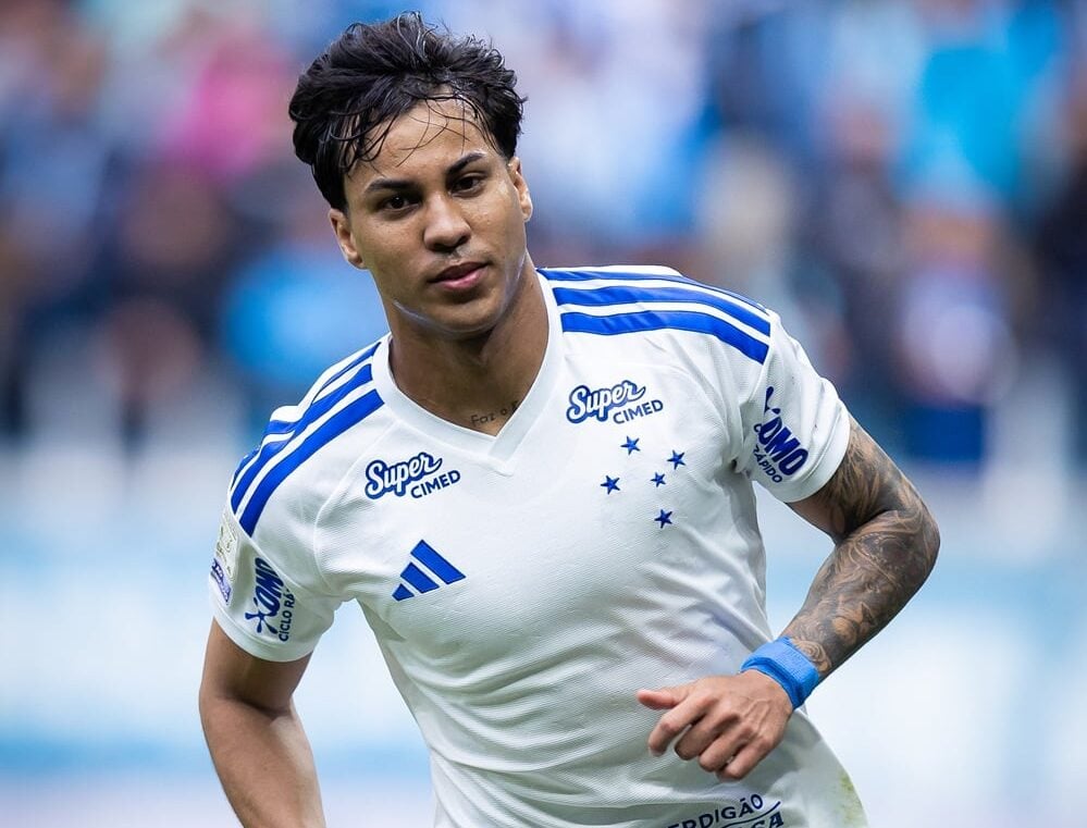 Com hat-trick de Kaio Jorge, Cruzeiro vira sobre o Grêmio e vence por 4 a 2
