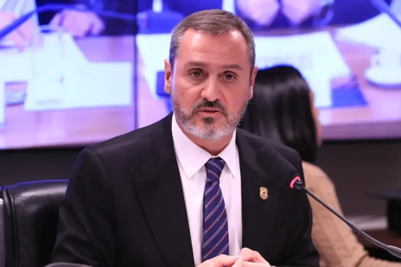 MPF investiga diretor-geral da PF por suposto vazamento no caso INSS