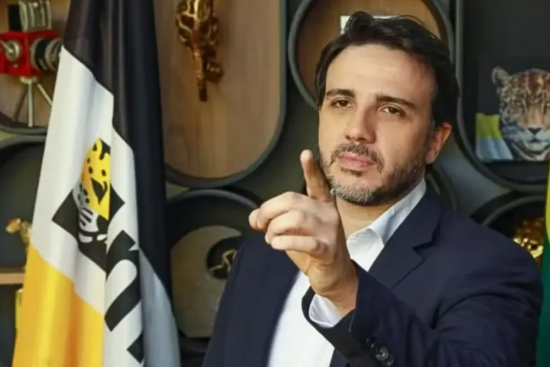 Renan Santos votou em Vila Friburgo, São Paulo