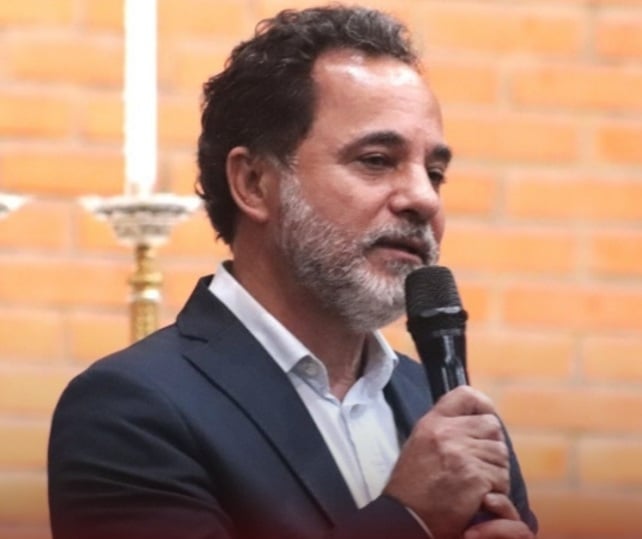Marco Antônio Lage relembra contribuições de ex-prefeitos em missa pelos 178 anos de Itabira
