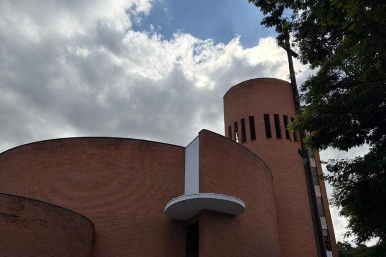 Catedral de Itabira terá missas nesta segunda-feira pelo Dia de Nossa Senhora Aparecida