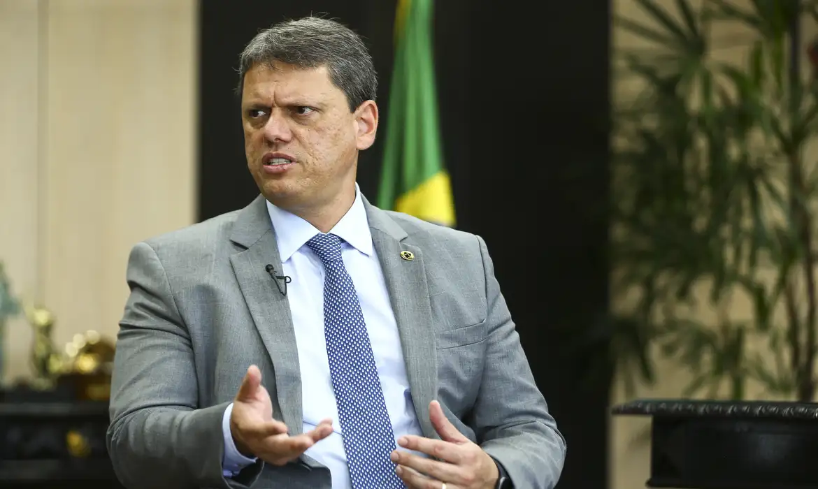Aliados de Flávio Bolsonaro apontam ‘salto alto’, estratégia contra Lula e fator Marçal como causas da derrota
