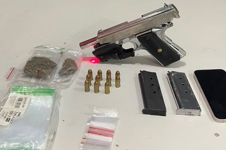 Itabira: Polícia Militar prende homem com pistola, munições e drogas no Madre Maria de Jesus