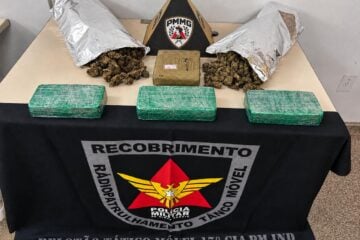Trio é detido com três barras de crack, maconha e skunk em João Monlevade