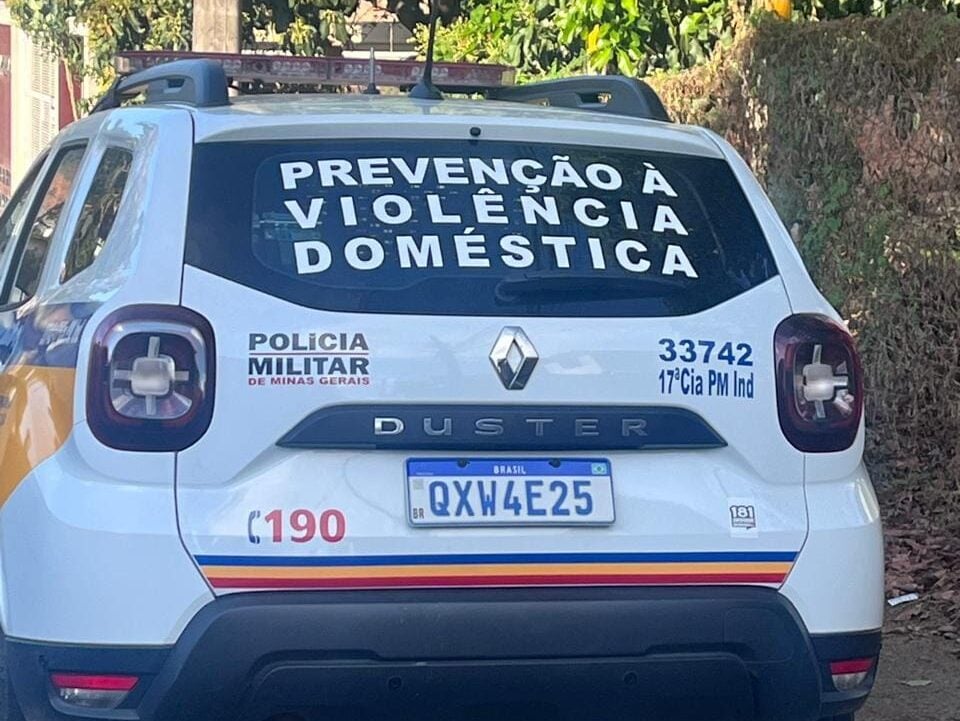 Homem é preso após ameaçar companheira de morte em João Monlevade