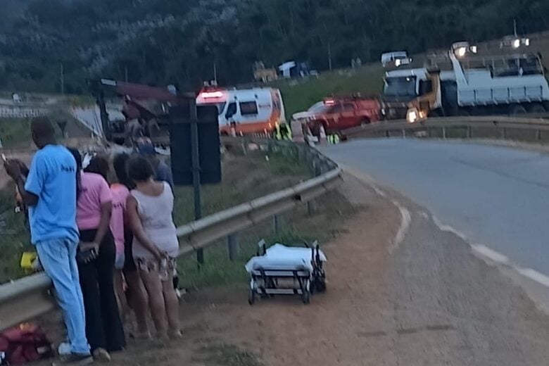 Duas pessoas morrem em acidente no trevo de acesso a Bom Jesus do Amparo pela BR-381