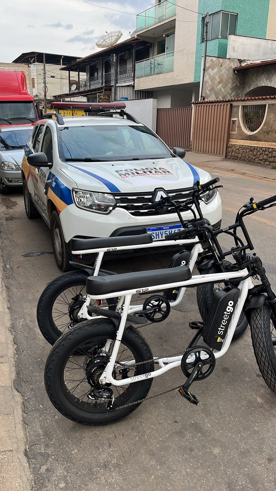 Polícia recupera duas bicicletas elétricas furtadas em galpão em João Monlevade