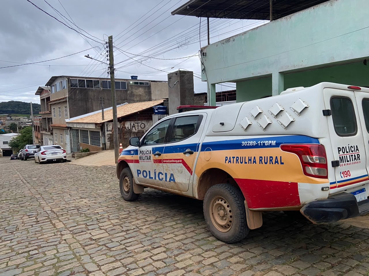Operação "Manto de Acã" prende sete pessoas e apreende cerca de R$ 100 mil e armas de fogo em Manhuaçu