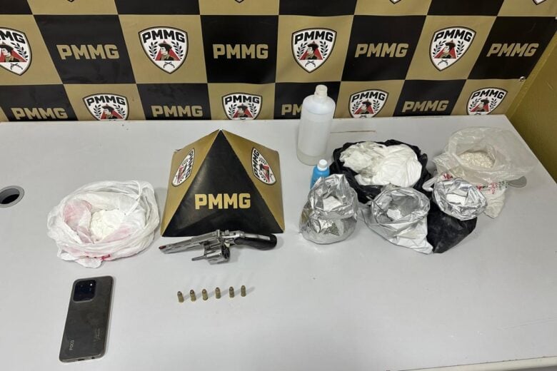 Denúncia de homem armado termina com apreensão de revólver e drogas em Itabira
