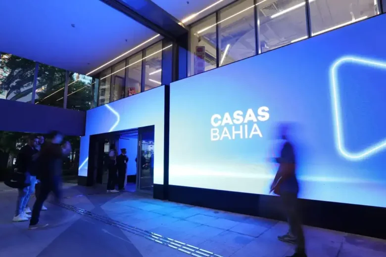 Casas Bahia pagará R$ 7,5 mil a 4,4 mil a trabalhadores demitidos em agosto