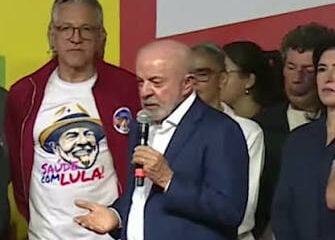 “O povo gosta que eu dispute o segundo turno, e eu sou muito bom no mata-mata”, diz Lula