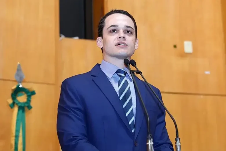 Lorenzo Pazolini é eleito governador do Espírito Santo com 52,01% dos votos