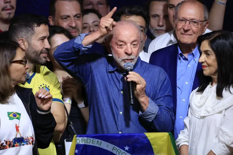 Lula discursou em São Paulo depois da apuração dos votos