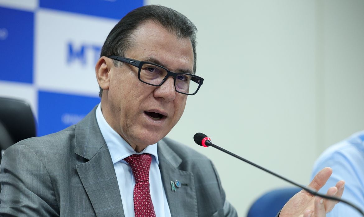 Empresas que pressionarem funcionários por posição política podem ser punidas